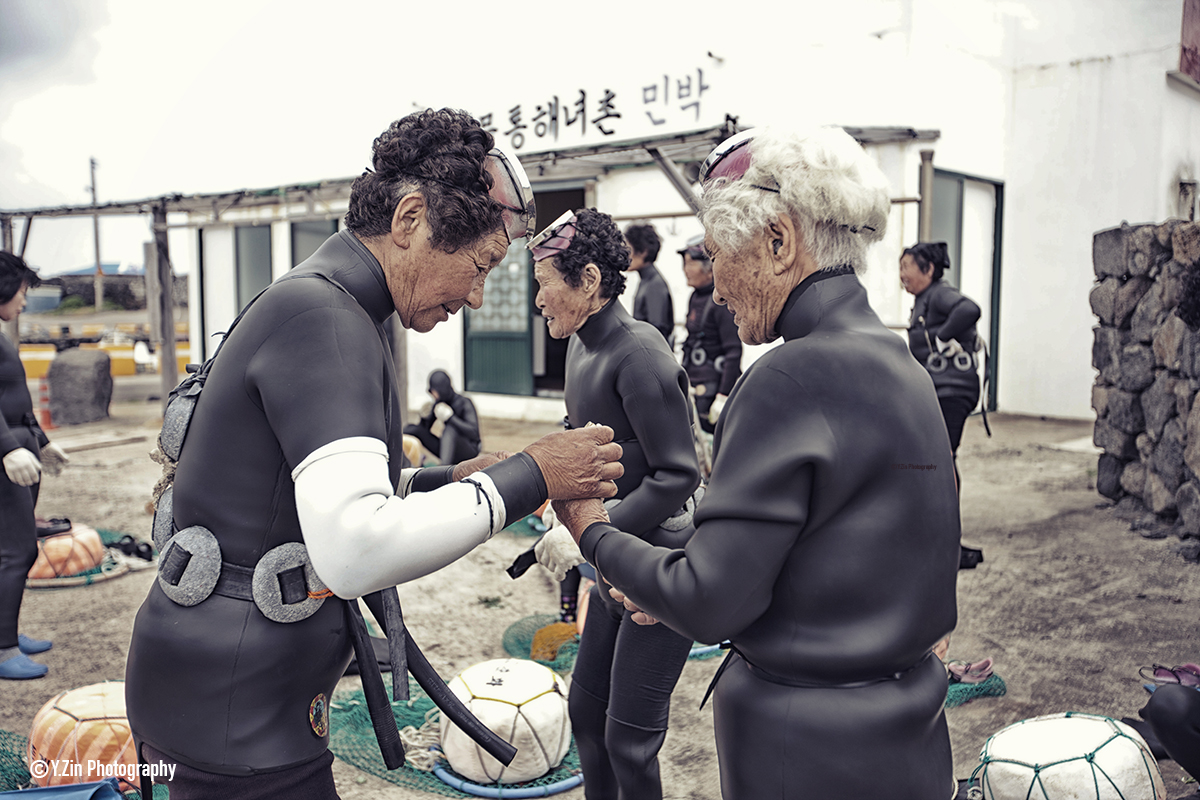 haenyeo-divers-prepping